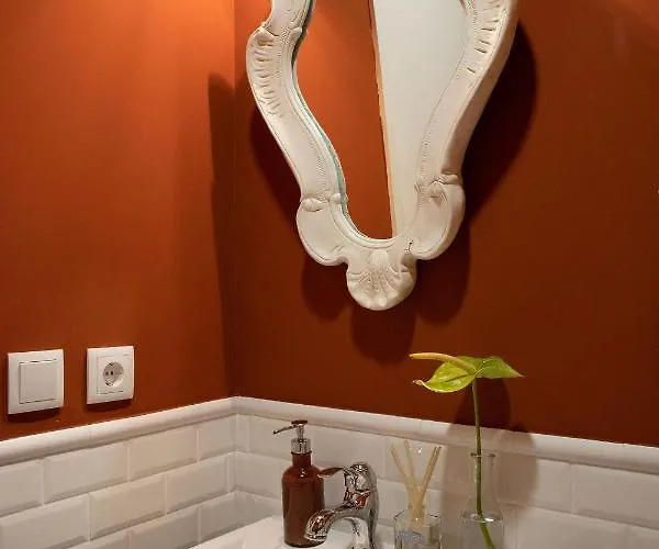 Aconchegante No Centro Do *